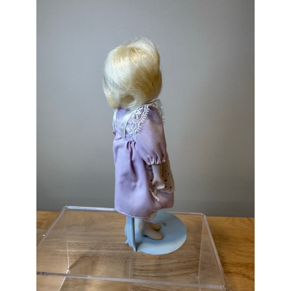 Vintage Collectible Doll Light Purple Victorian-style Dress w White Lace - Picture 3 of 10